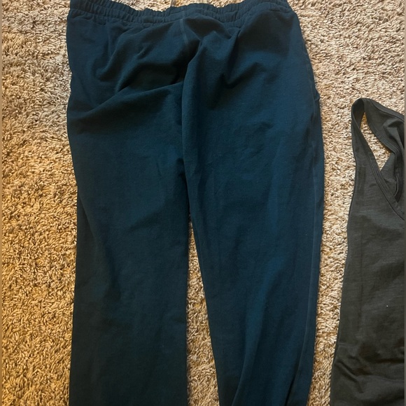 Vuori BUNDLE jumpsuit & joggers - Picture 5 of 8